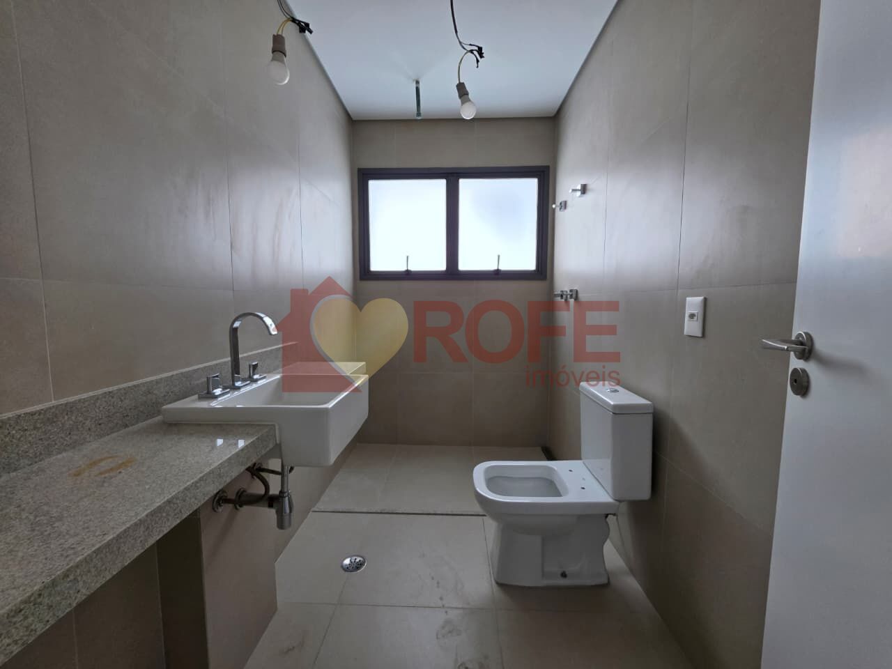 Foto 18 - RF51156