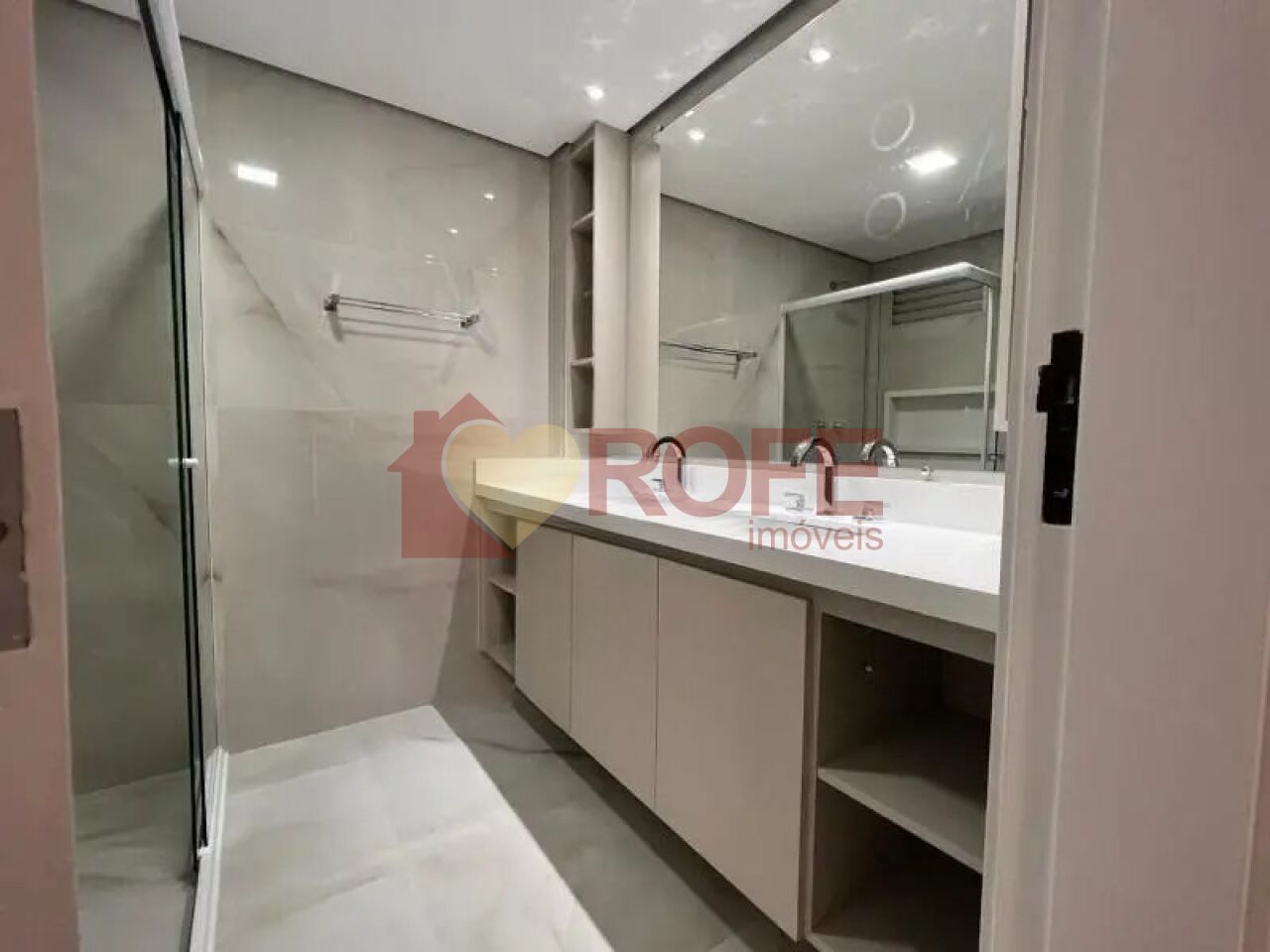 Foto 22 - RF51233