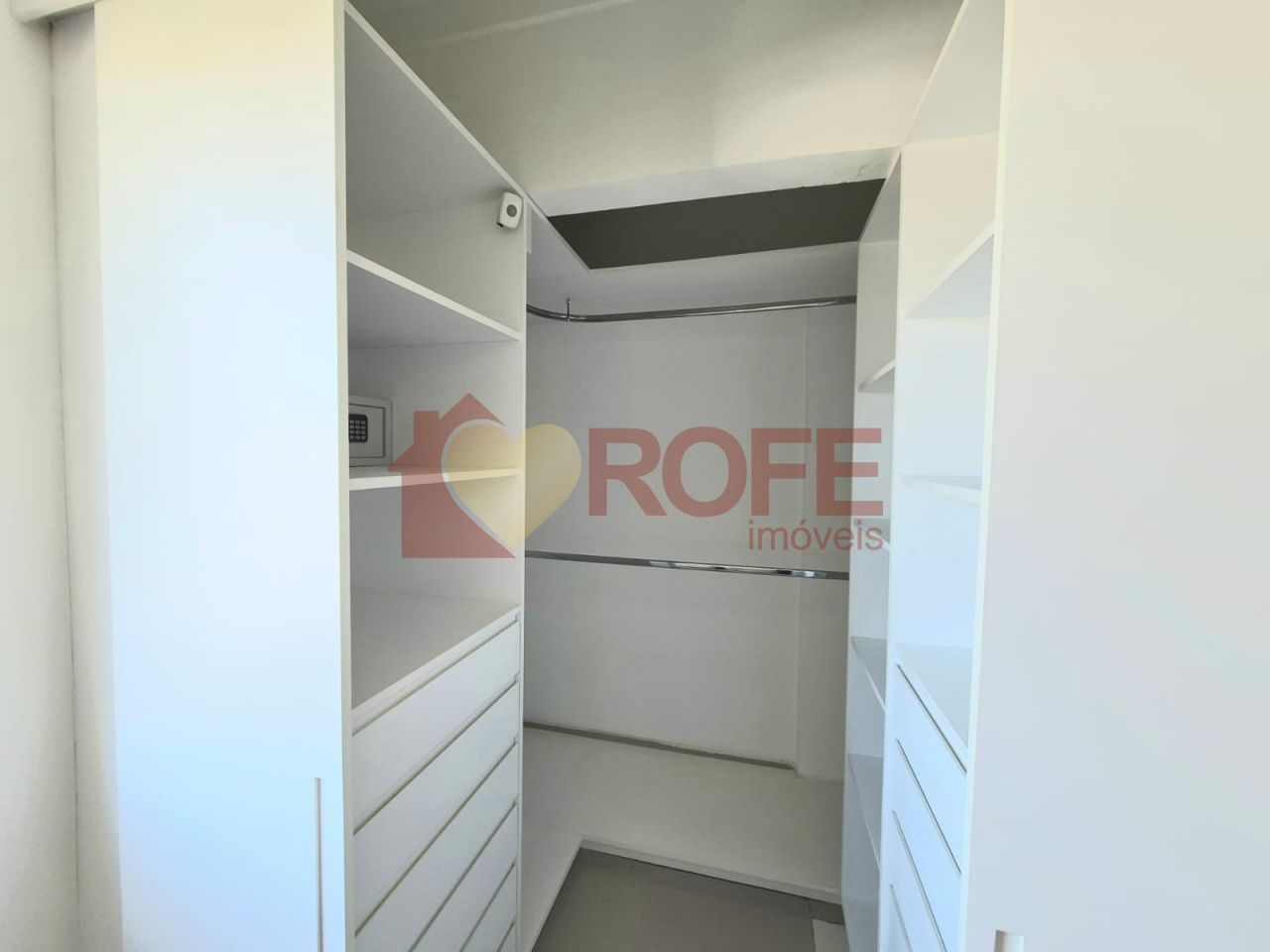 Foto 27 - RF523