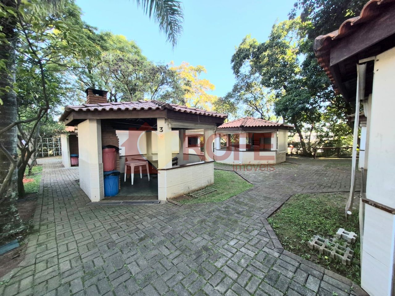Foto 31 - RF523