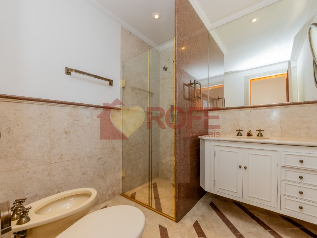 Foto 38 - RF5460
