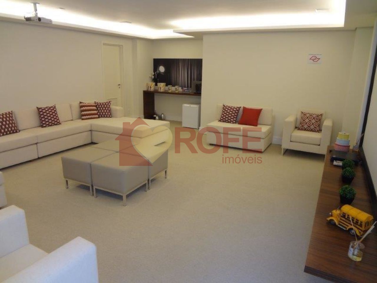Foto 27 - RF558