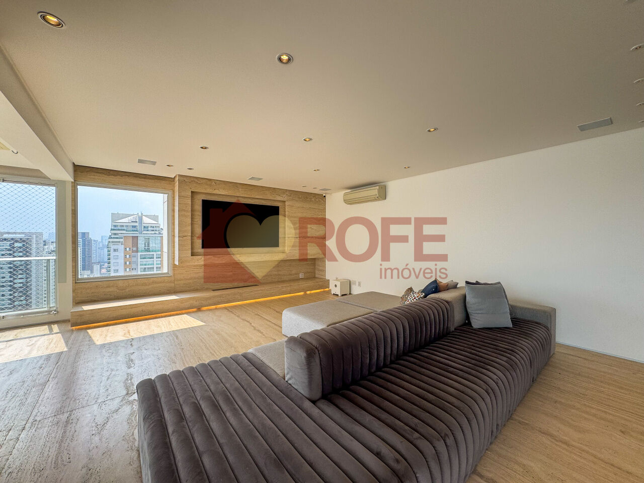 Foto 4 - RF5725