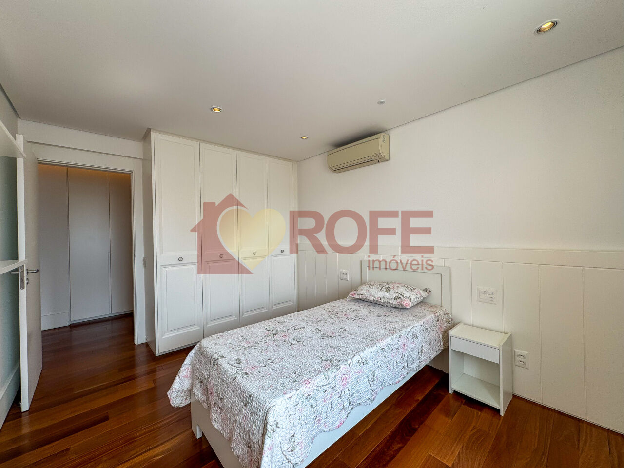 Foto 28 - RF5725
