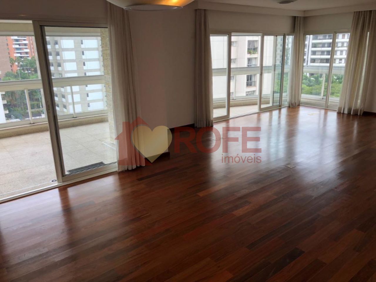 Foto 3 - RF5902