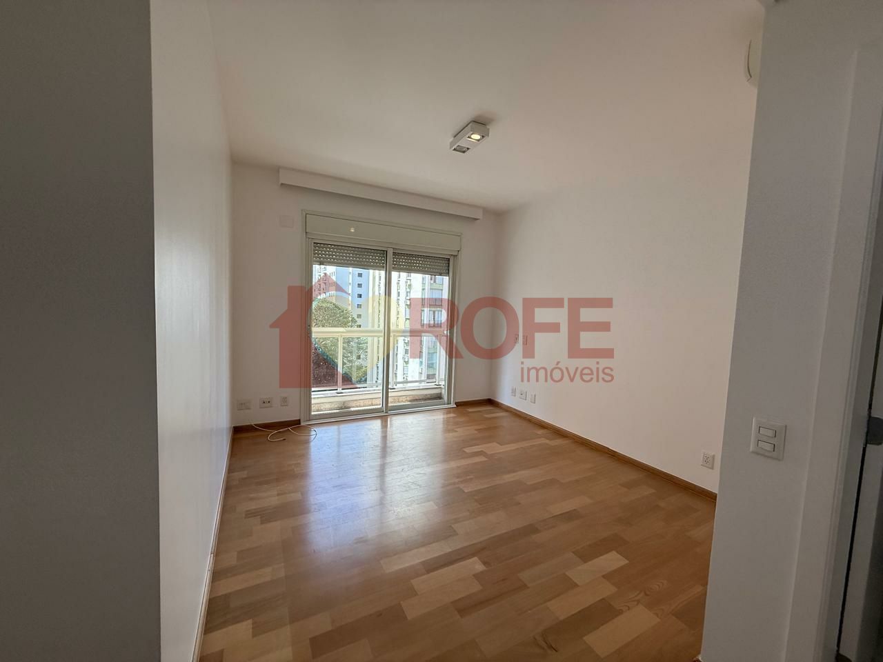 Foto 22 - RF5902