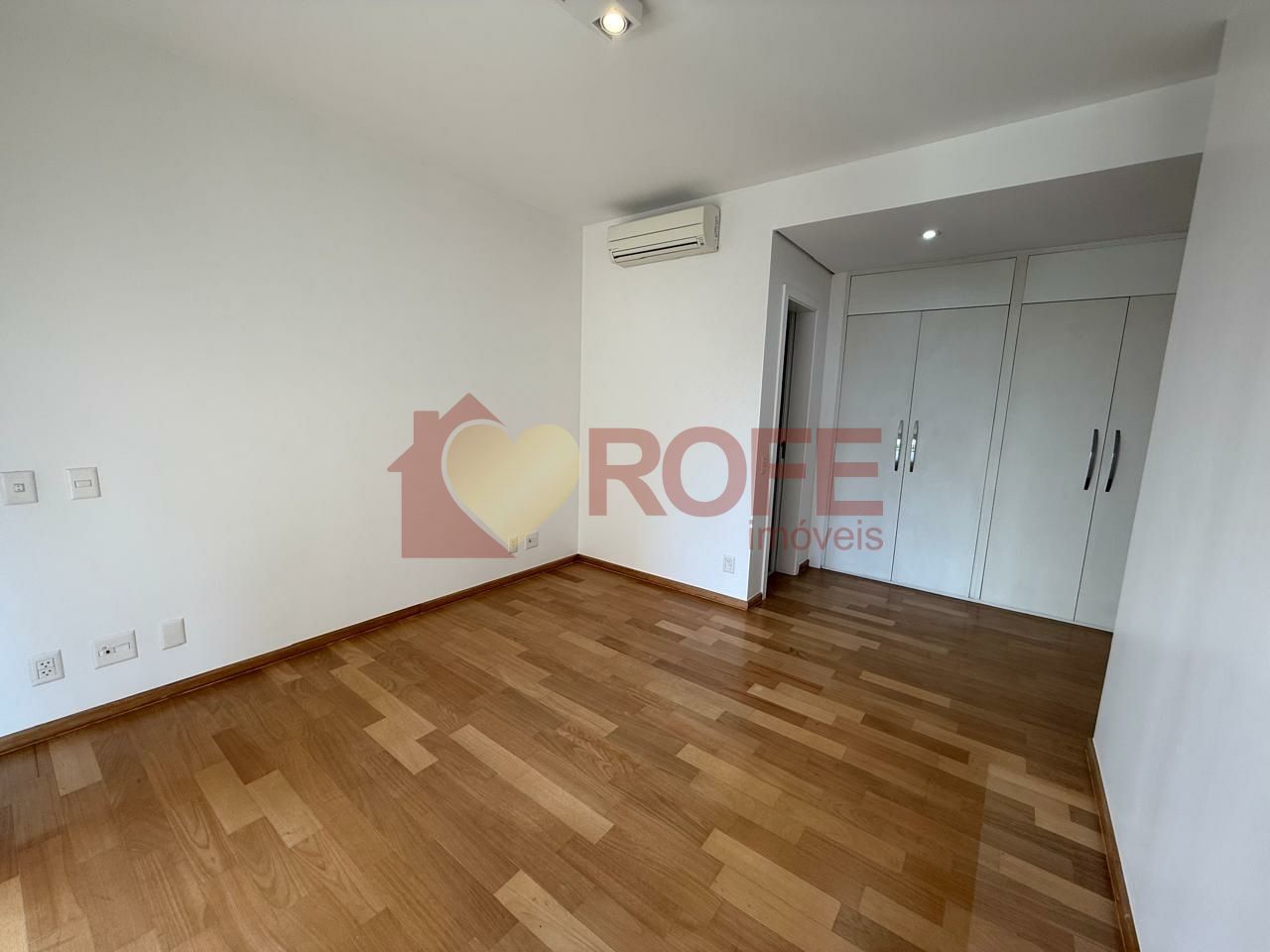 Foto 23 - RF5902
