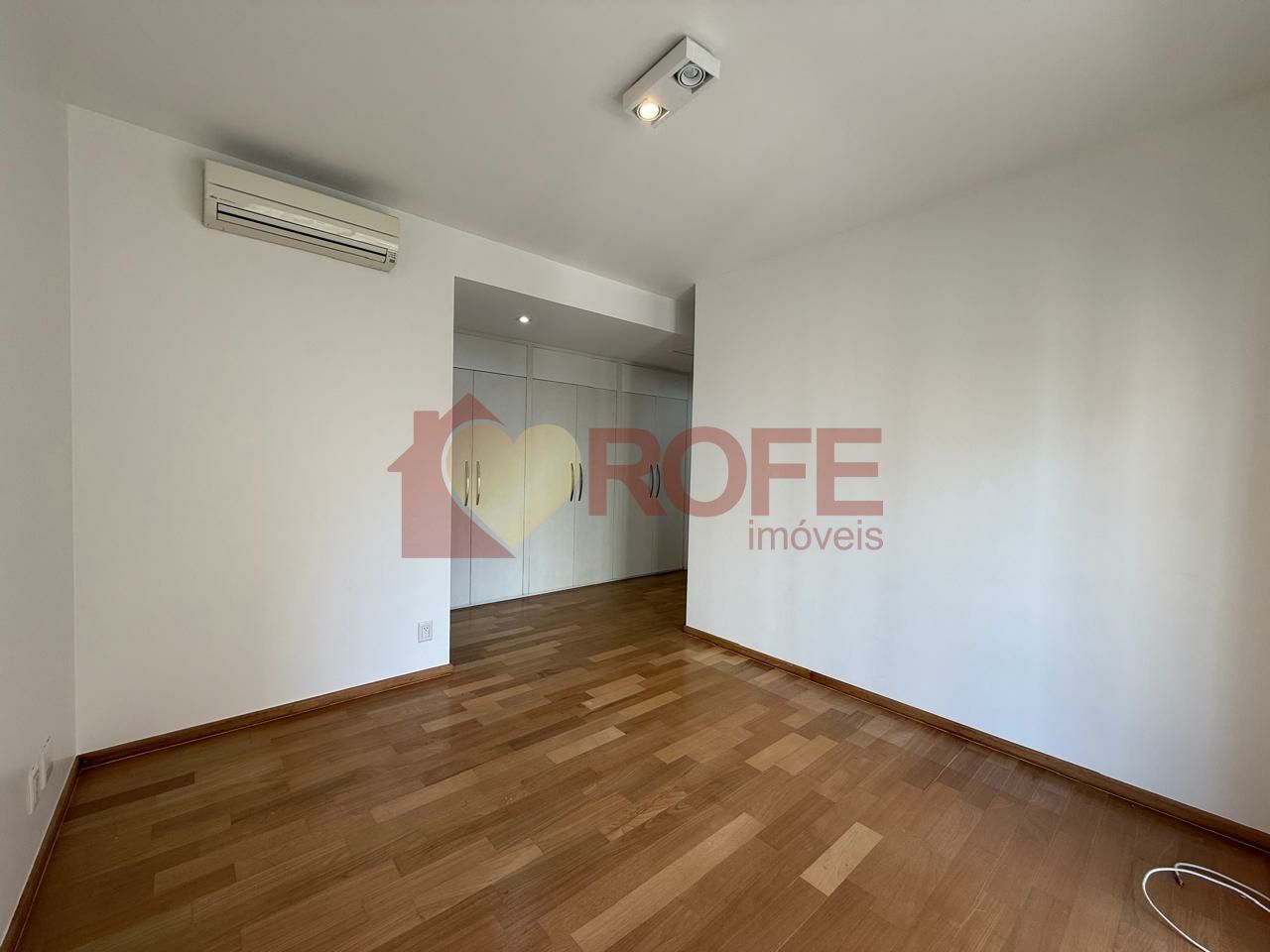 Foto 32 - RF5902