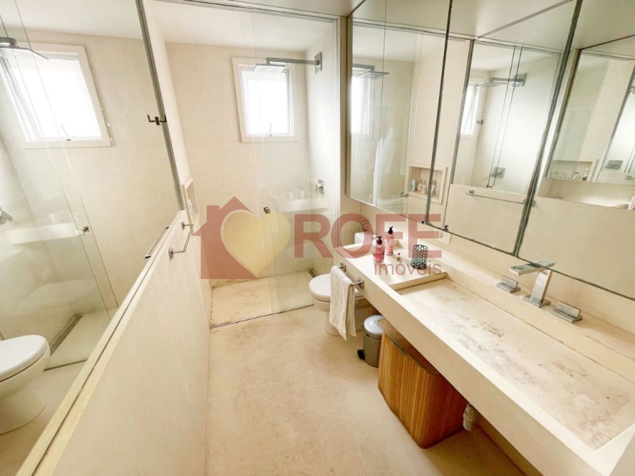 Foto 29 - RF6243