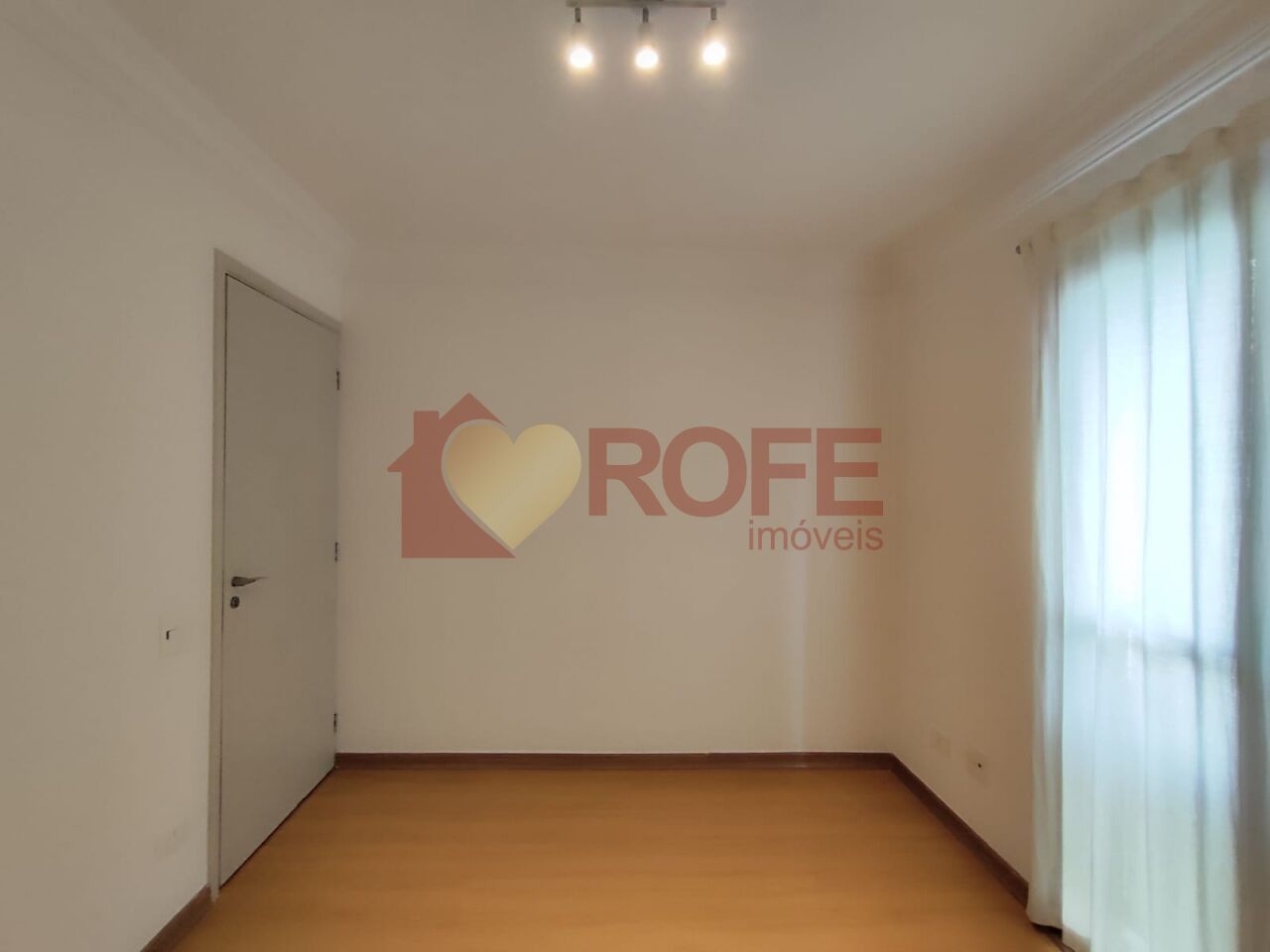 Foto 21 - RF6560