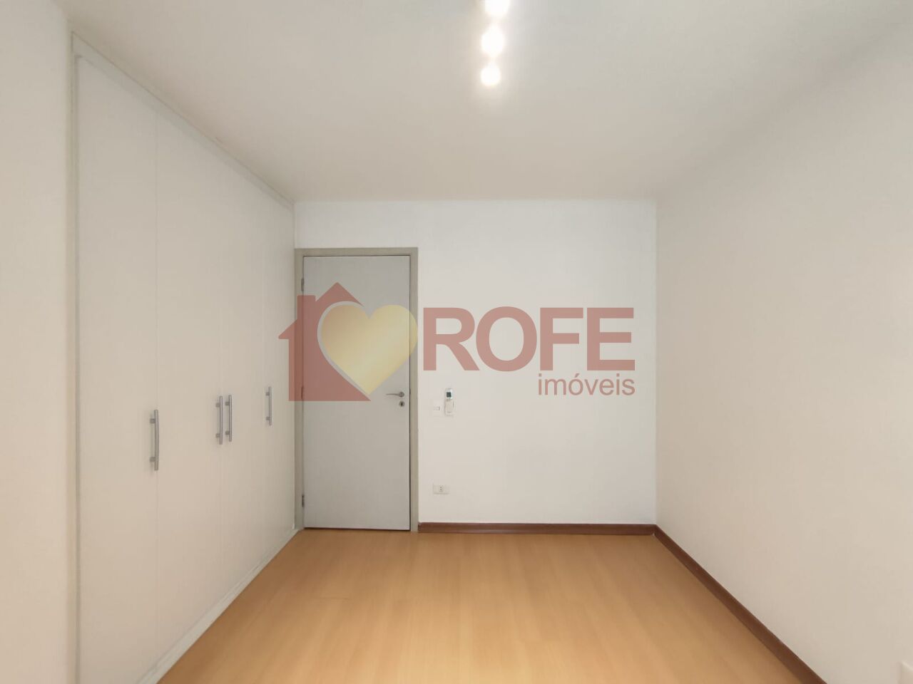 Foto 27 - RF6560