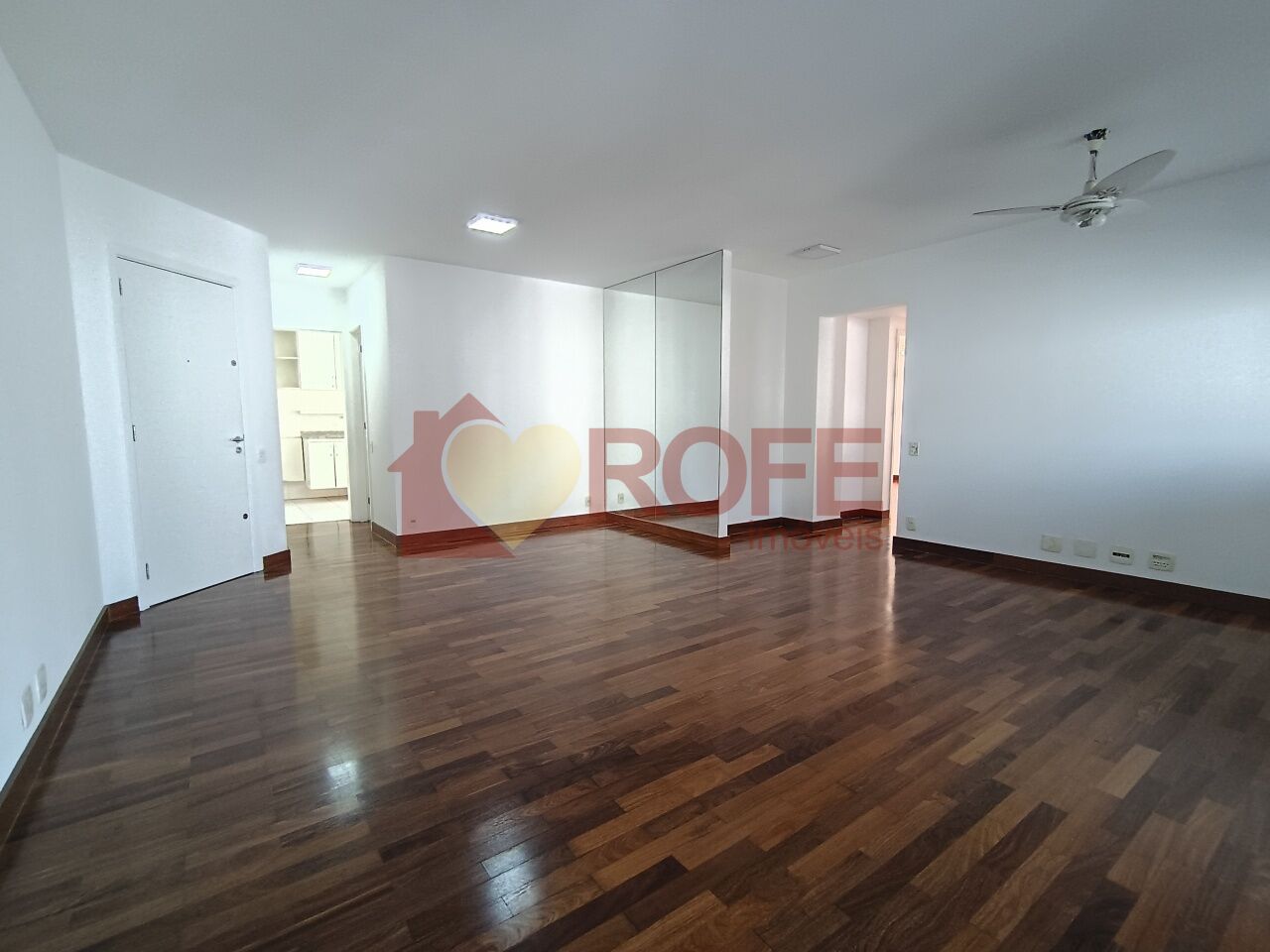 Foto 2 - RF6596