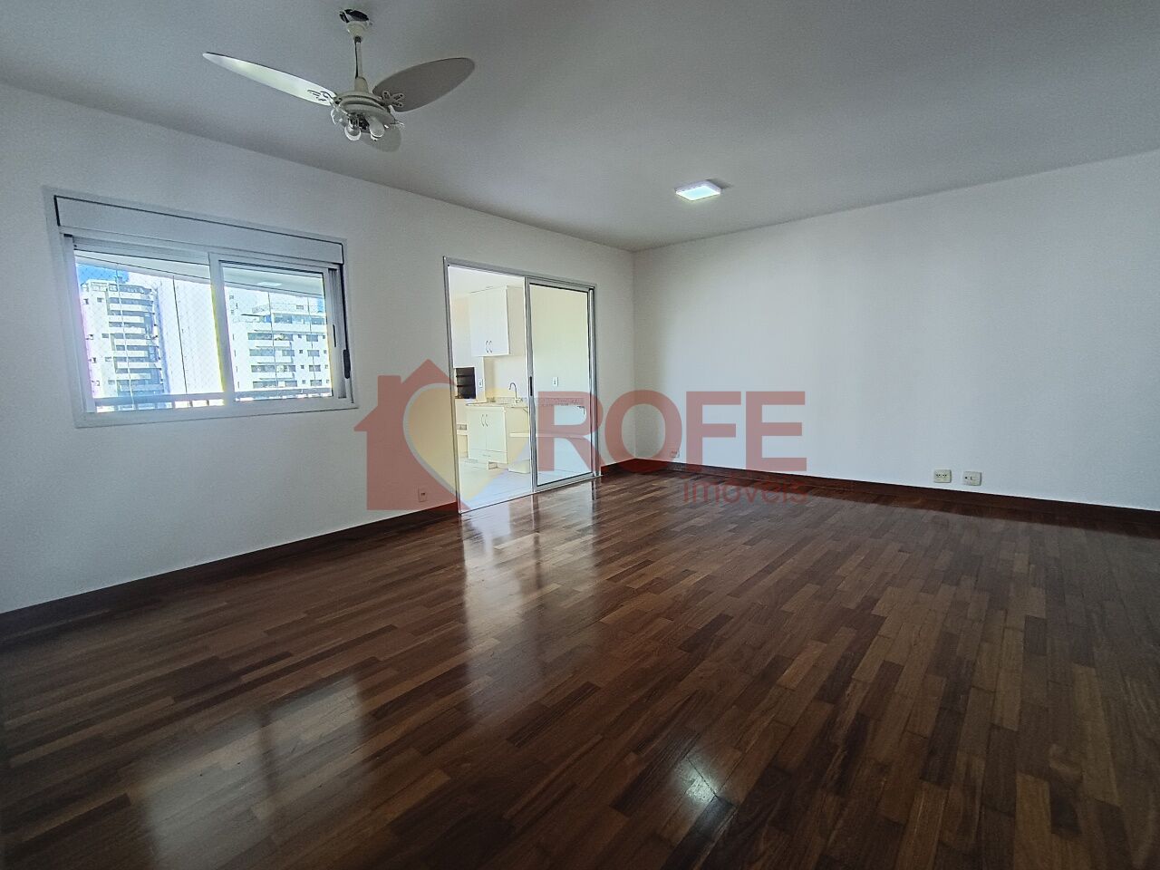 Foto 16 - RF6596