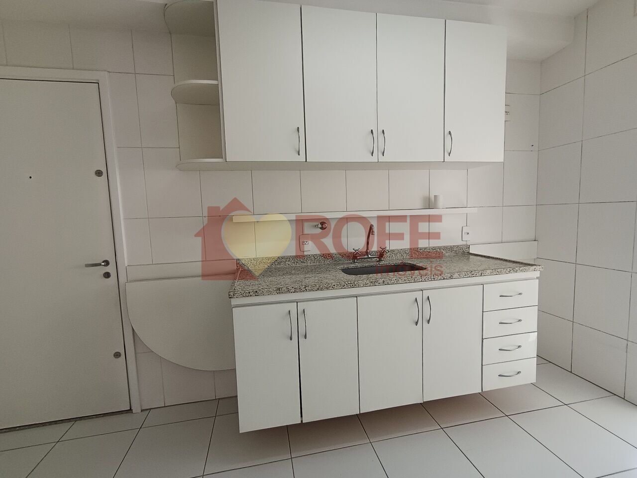 Foto 18 - RF6596