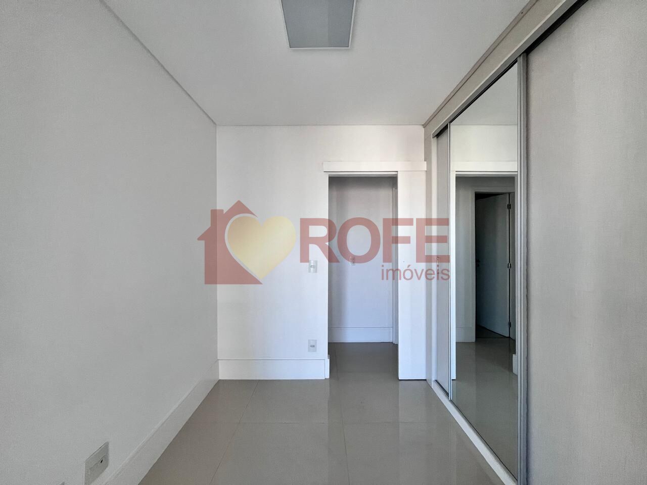 Foto 16 - RF6749