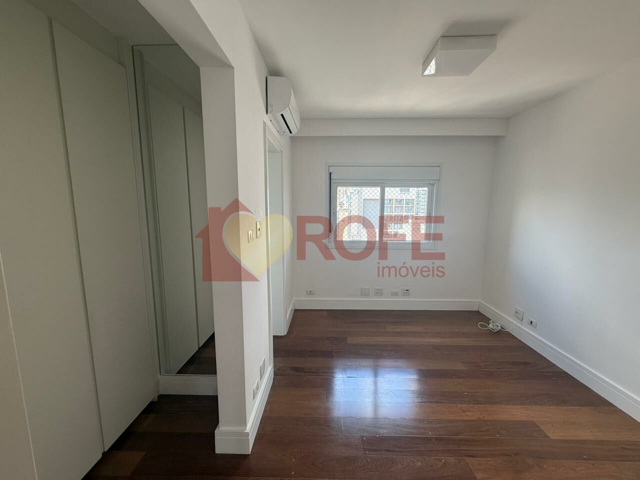Foto 23 - RF7550