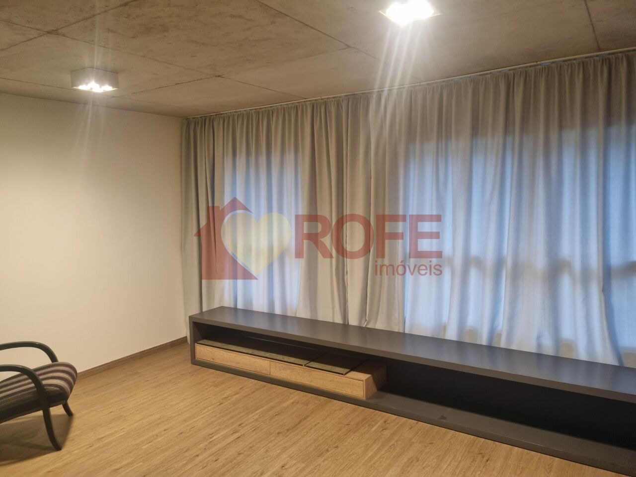 Foto 3 - RF8034