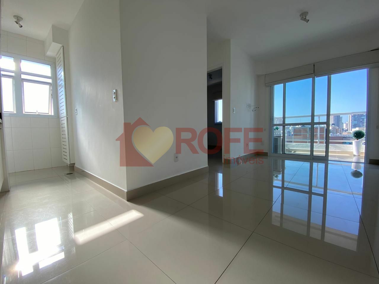Foto 2 - RF8170