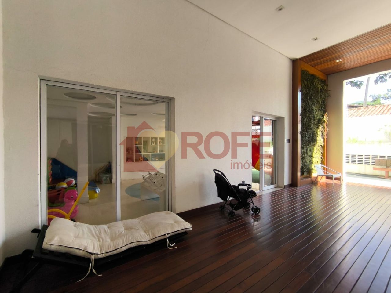 Foto 47 - RF8822