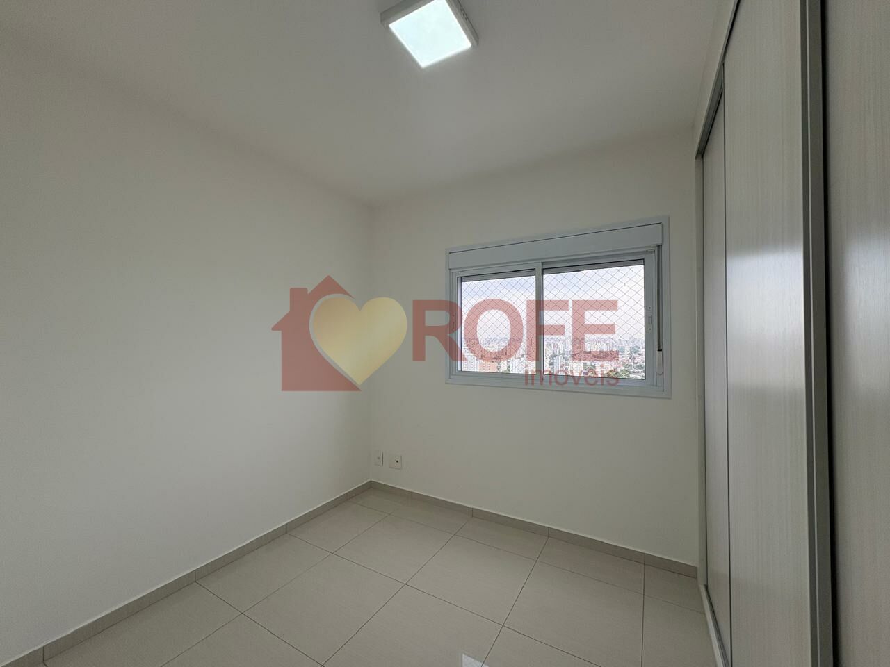 Foto 8 - RF8896