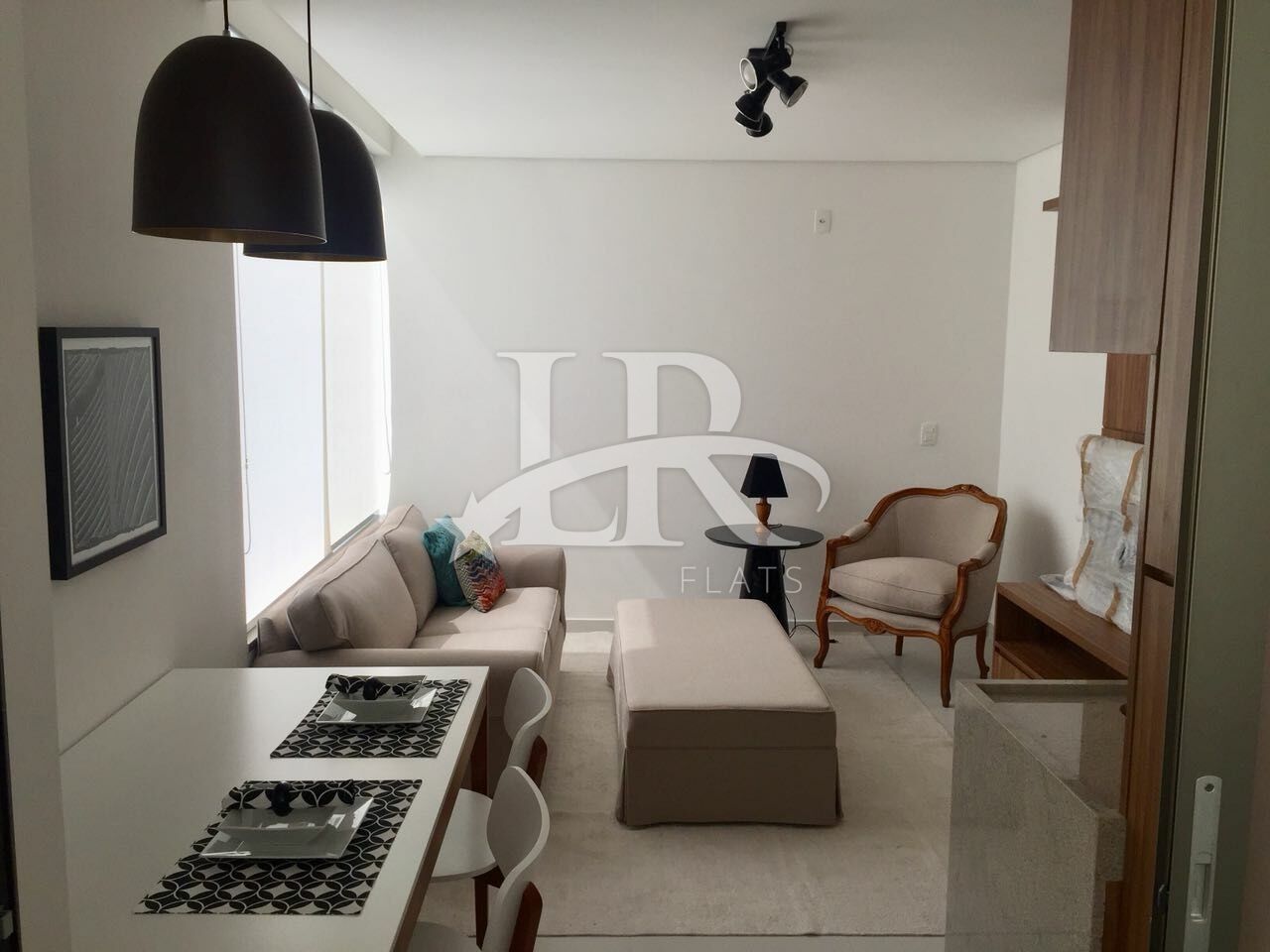 Flat para Locação - Vila Nova Conceição