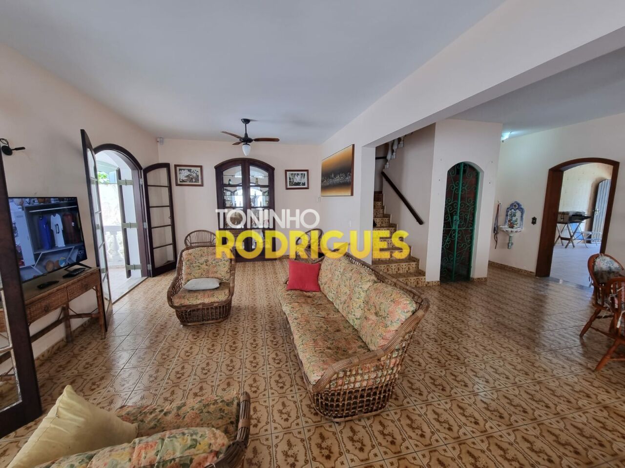 Casa Tipo Sobrado para Venda - Enseada