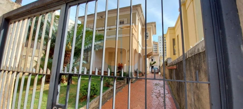 Casa Assobradada para Venda - Campos Elíseos