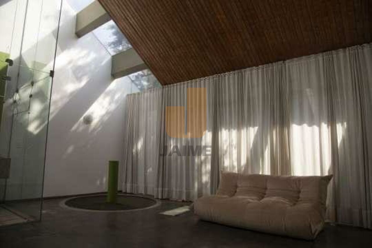 Casa Assobradada para Venda - Indianópolis