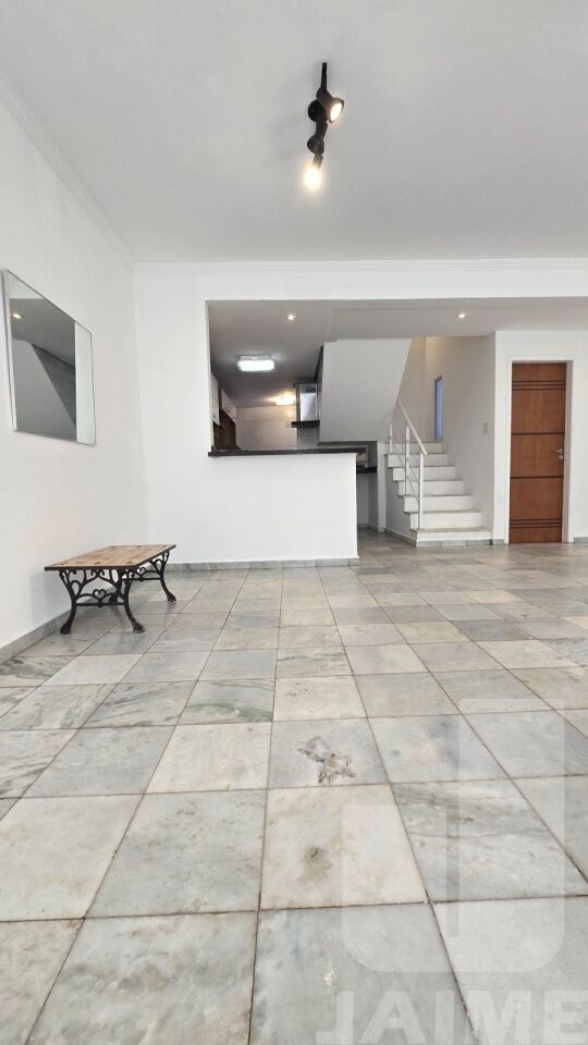 Casa de Vila para Venda - Vila Ipojuca