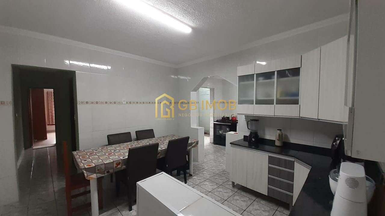 Casa Assobradada para Venda - Distrito Industrial