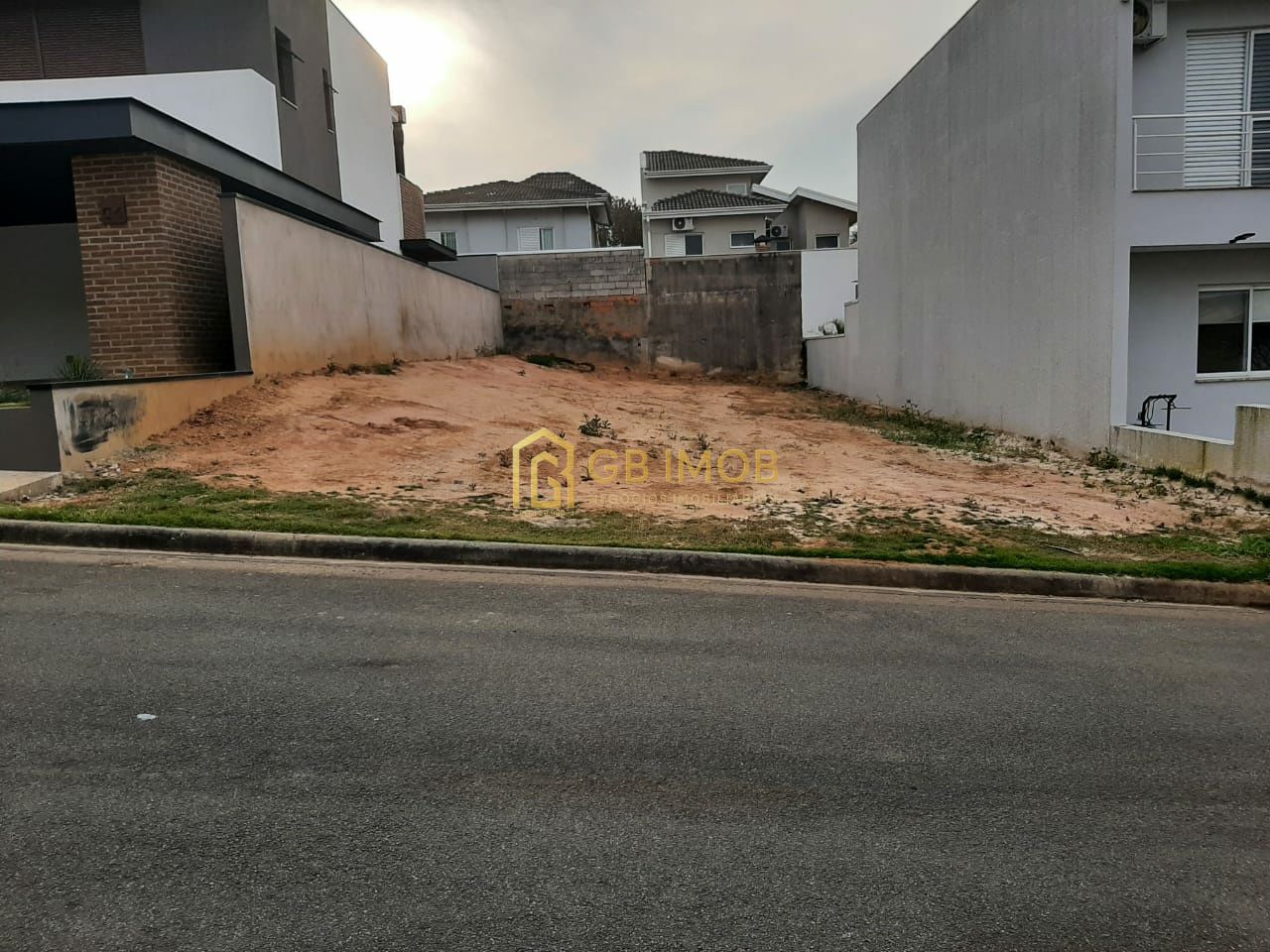 Terreno em Condomínio para Venda - Terras de Gênova