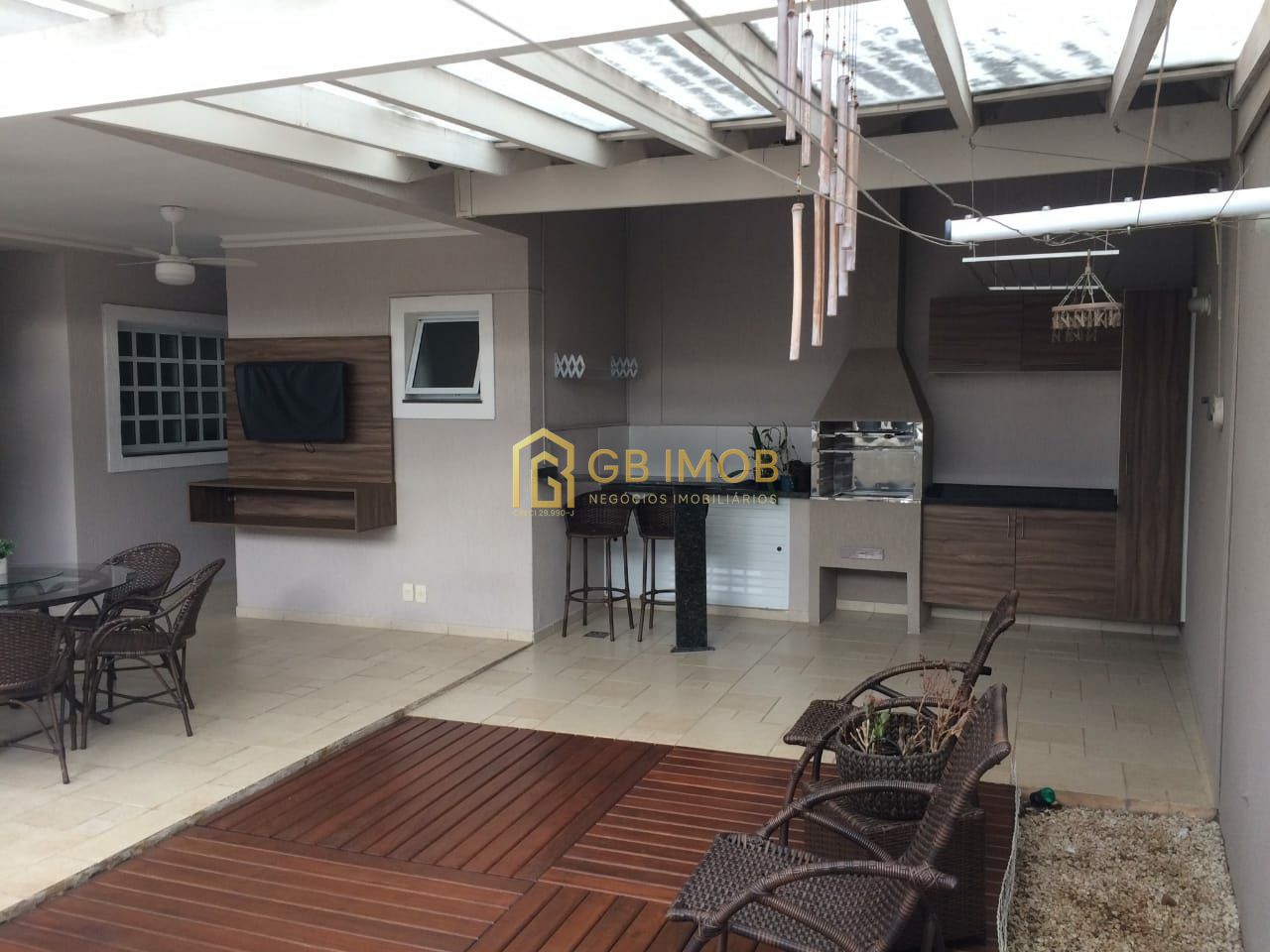 Casa Assobradada para Venda - Jardim Pitangueiras I