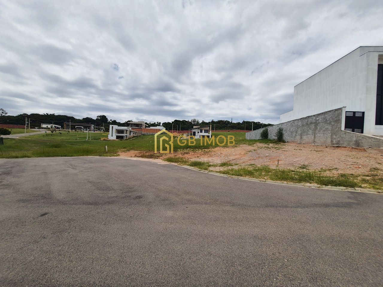 Terreno em Condomínio para Venda - Villagio Azzure