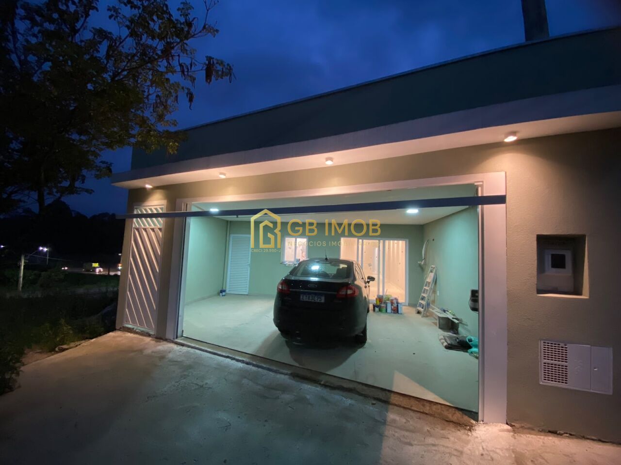 Casa de Vila para Venda - Loteamento Serra dos Cristais