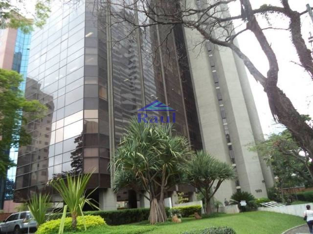 Conj. Comercial para Venda - Cidade Monções