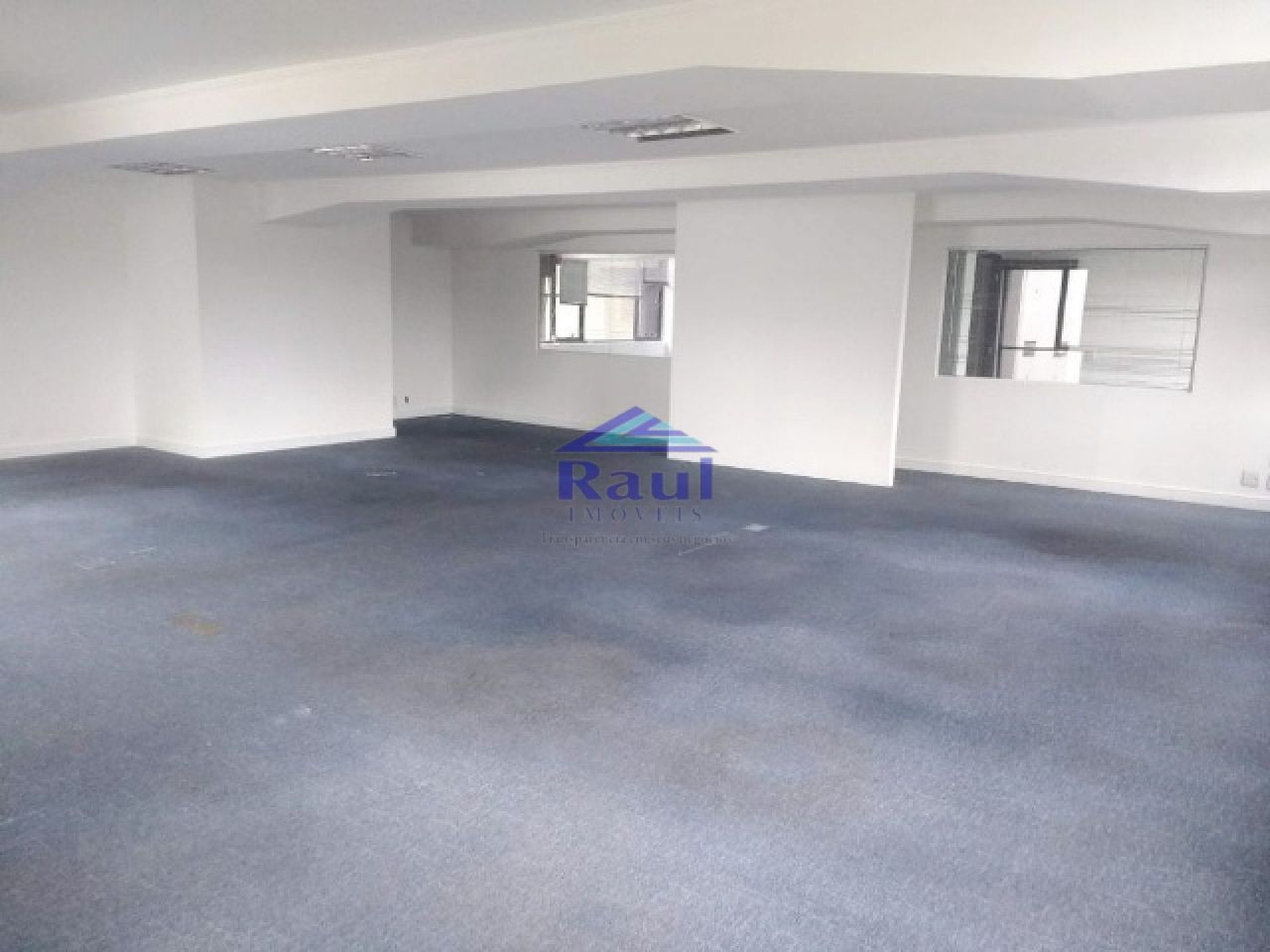 Conj. Comercial para Venda - Cidade Monções