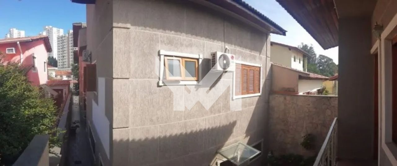 Sobrado para Venda - Conjunto Residencial Santa Terezinha
