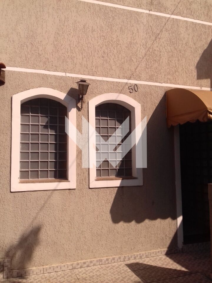 Casa Assobradada para Locação - Vila Bertioga