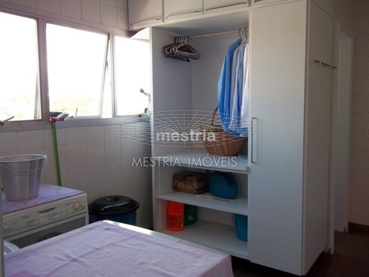 Foto 24 :: DI40734