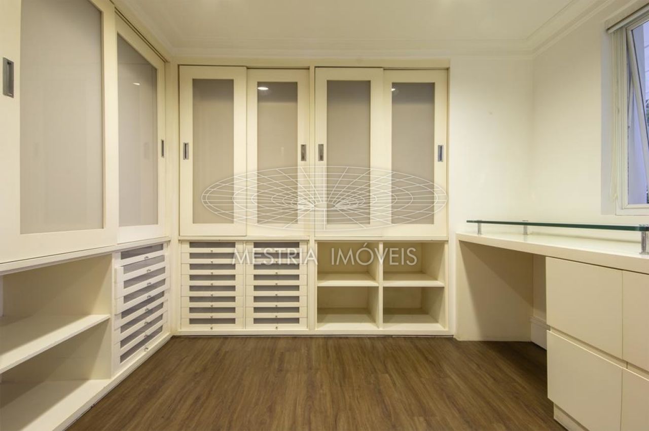 Foto 23 :: DI43849