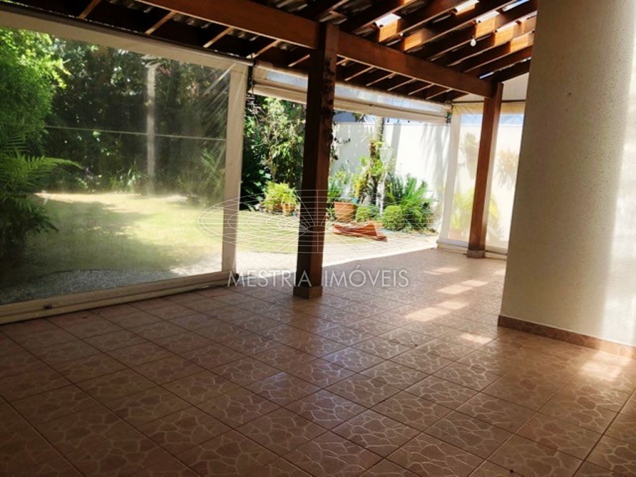 Foto 15 :: DI55930