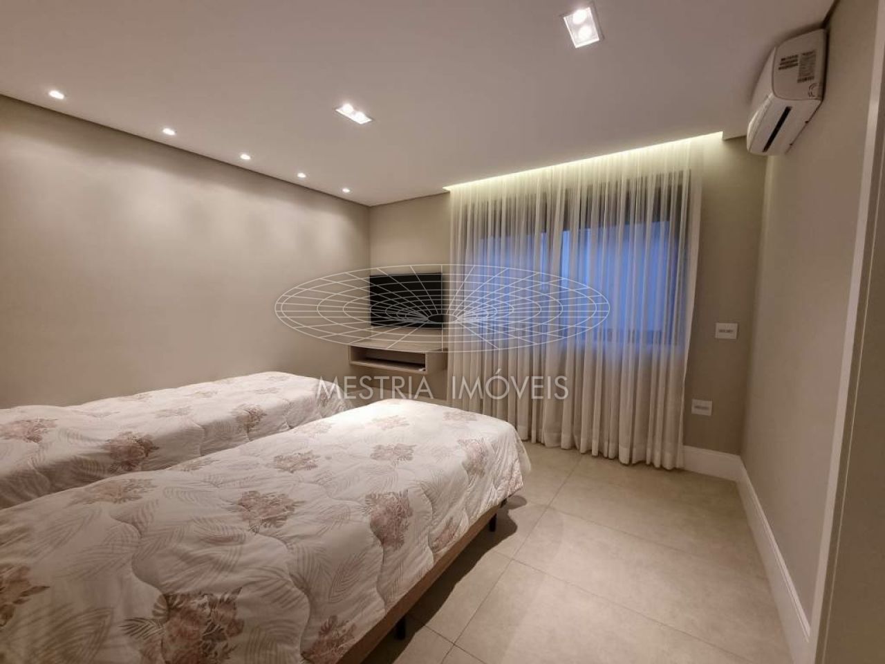 Foto 13 :: DI60770