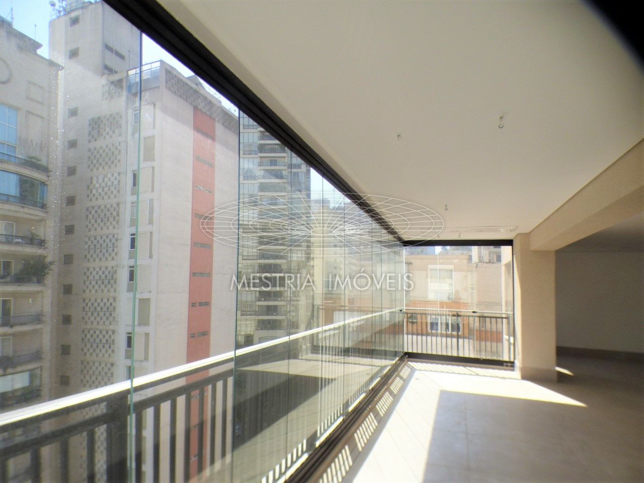 Foto 6 :: DI65428