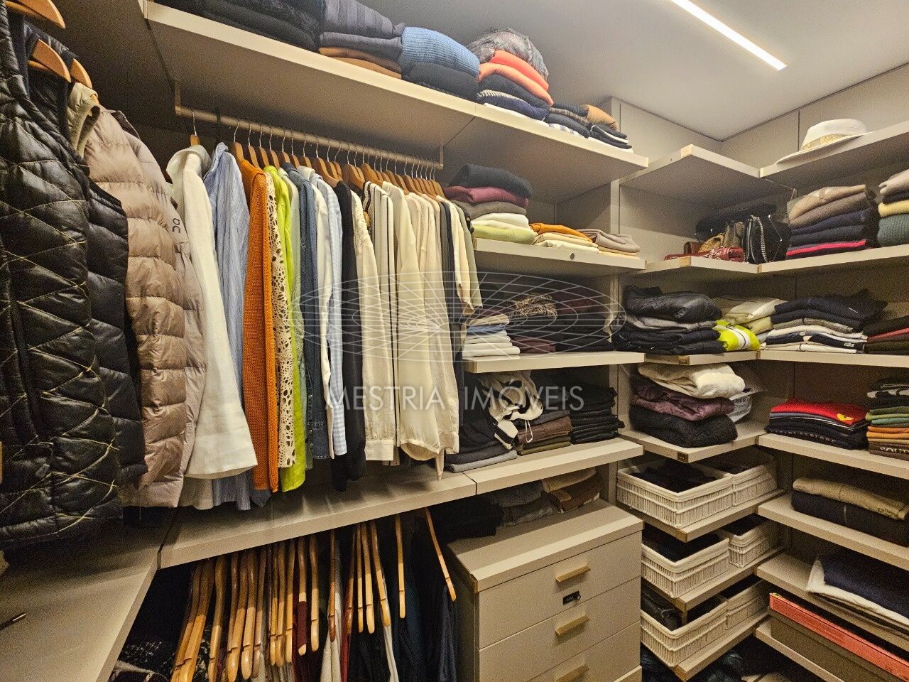 Foto 23 :: DI68564