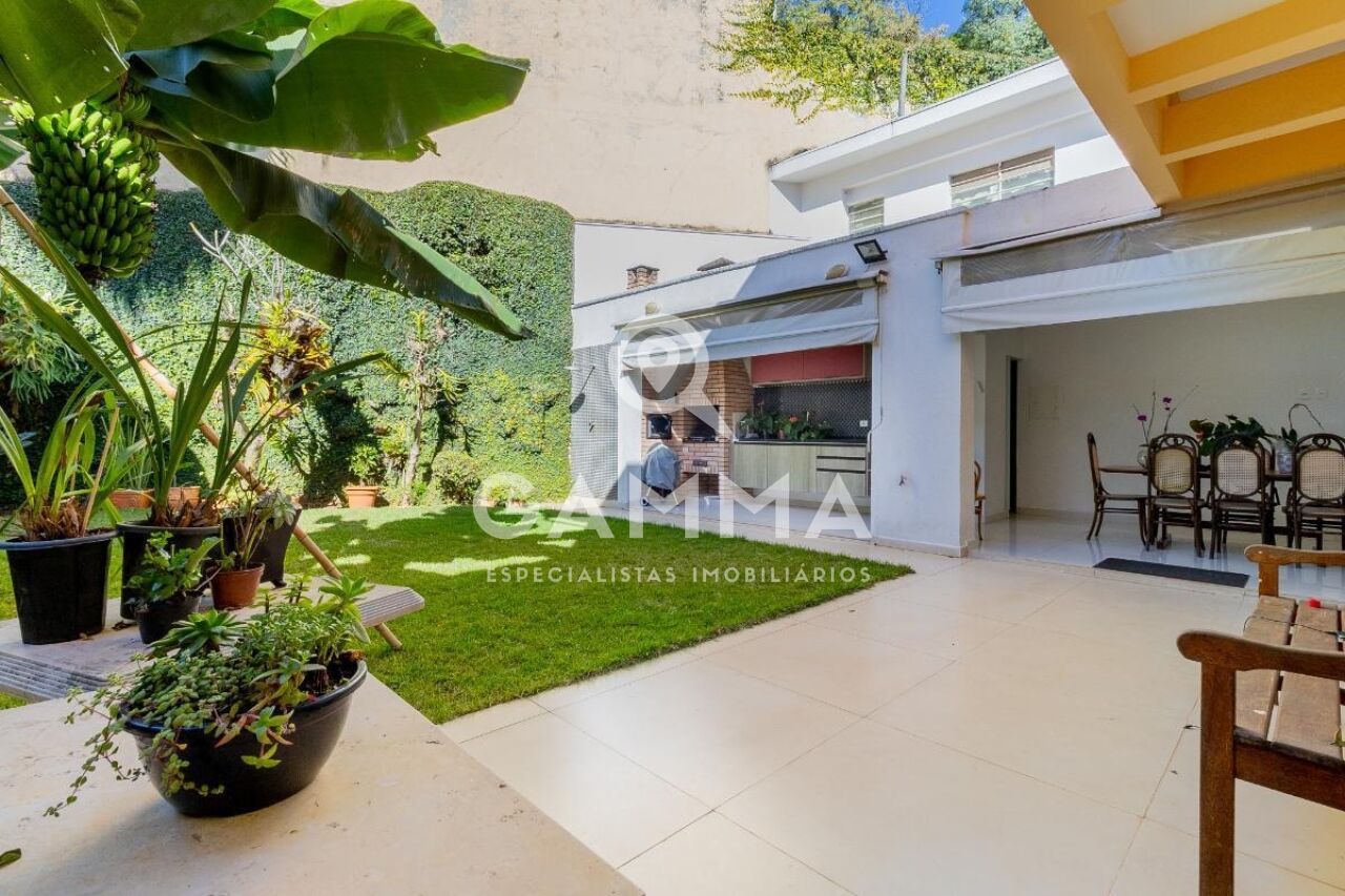 Casa Padrão  para Venda - Pacaembu