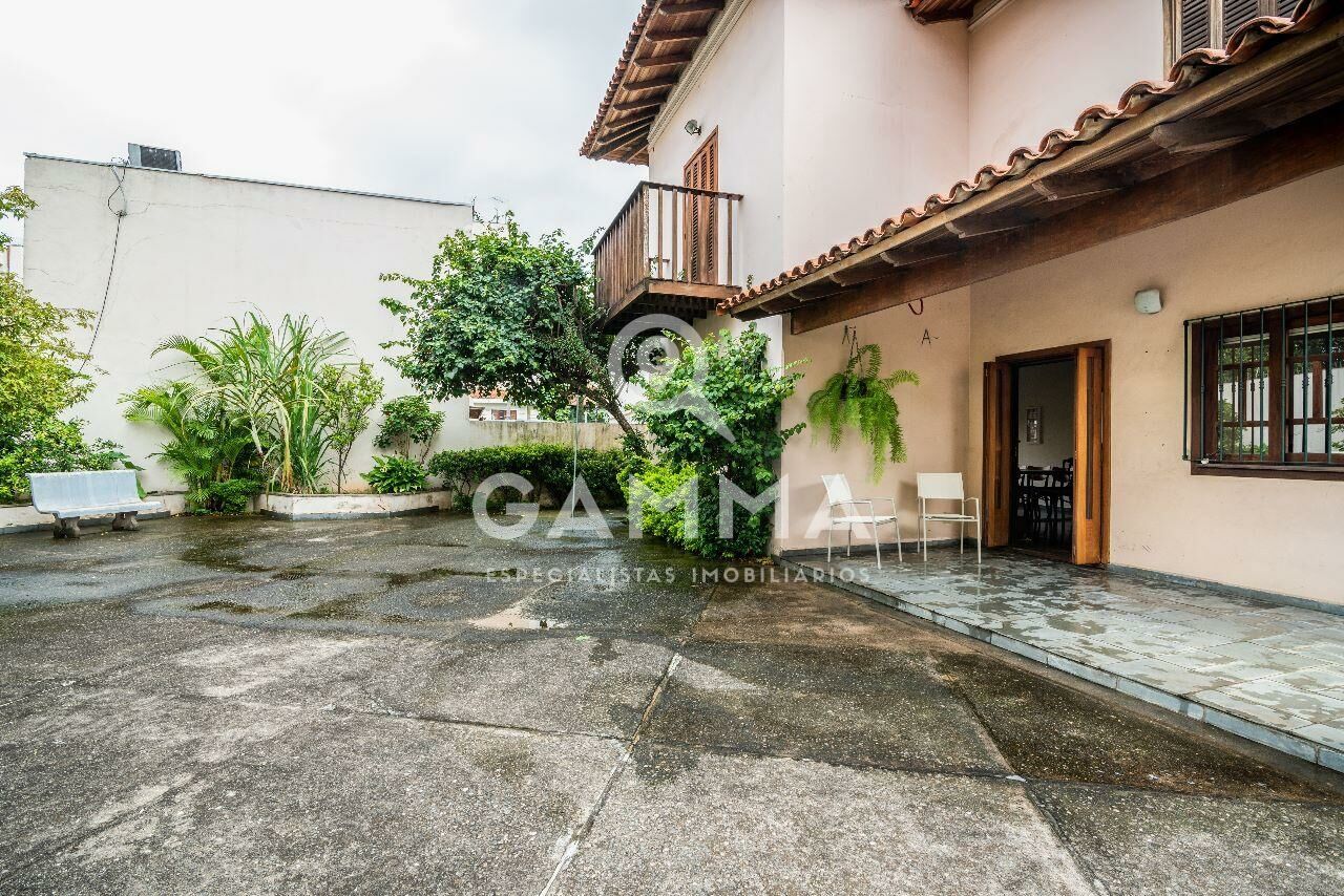 Casa Padrão  para Venda - Vila Madalena