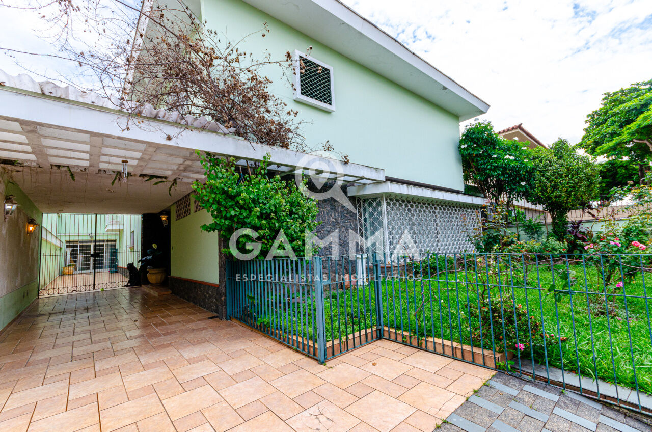 Casa Padrão  para Venda - Pacaembu