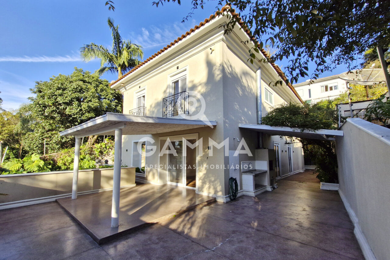 Casa Padrão  para Venda - Pacaembu