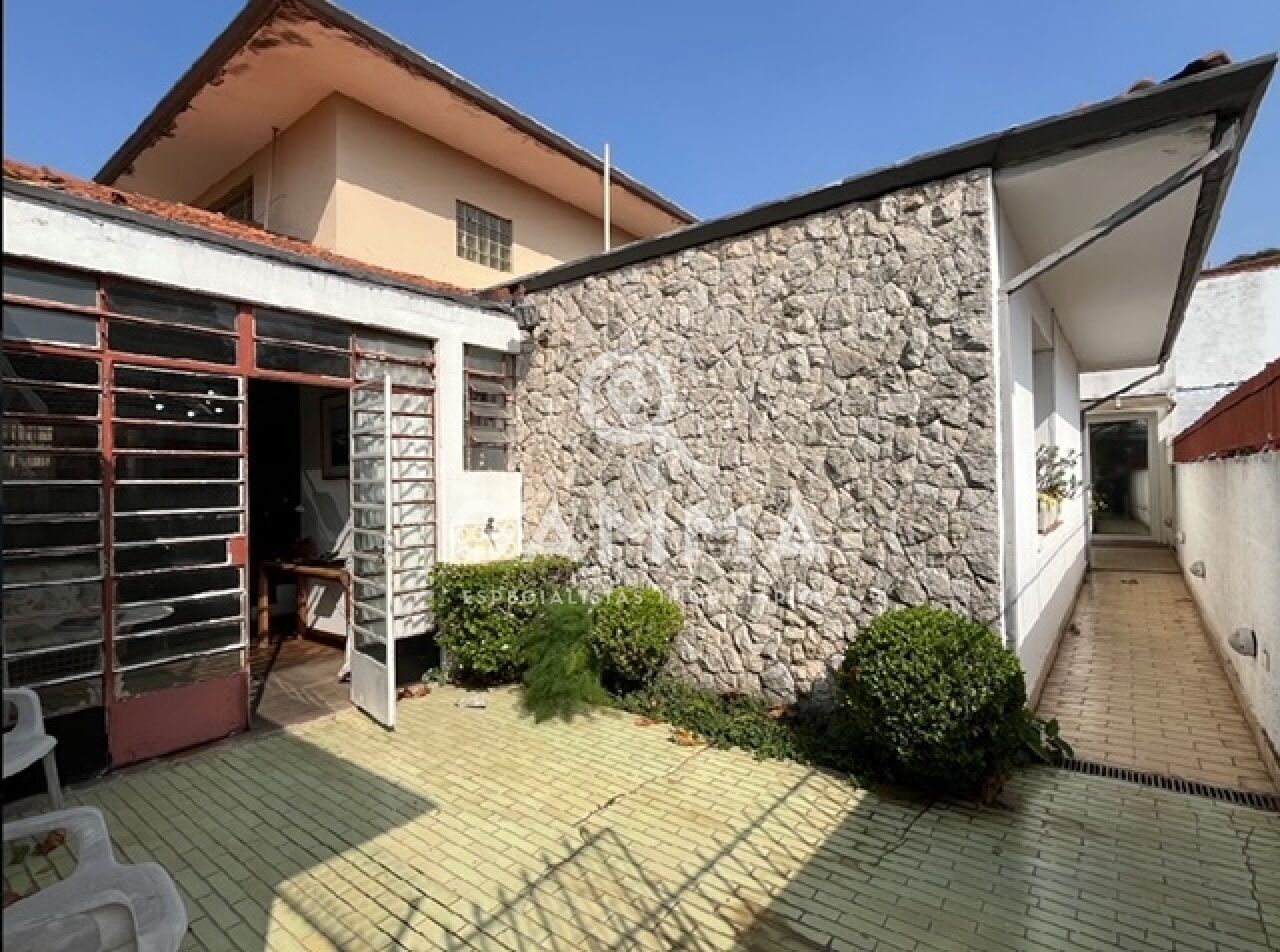 Casa Padrão  para Venda - Pacaembu