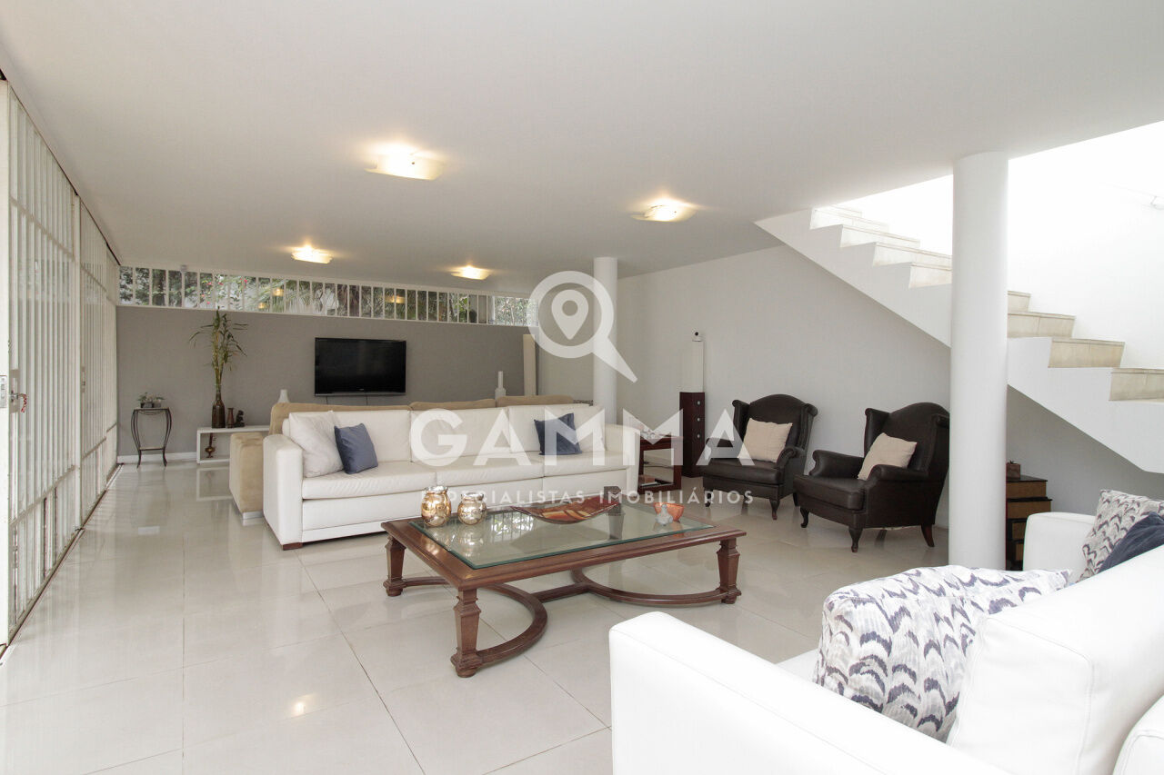 Casa Padrão  para Venda - Pacaembu